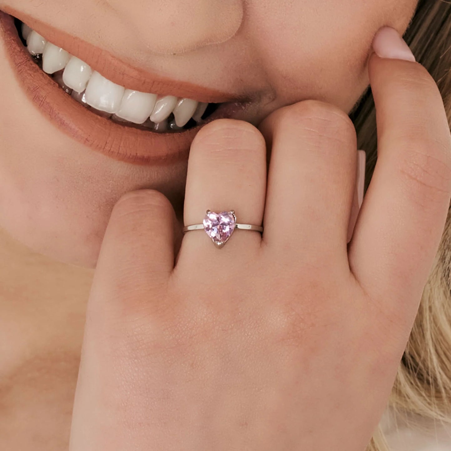 Anillo Acero Autoajustable Circonita Corazón Rosa Luca Barra