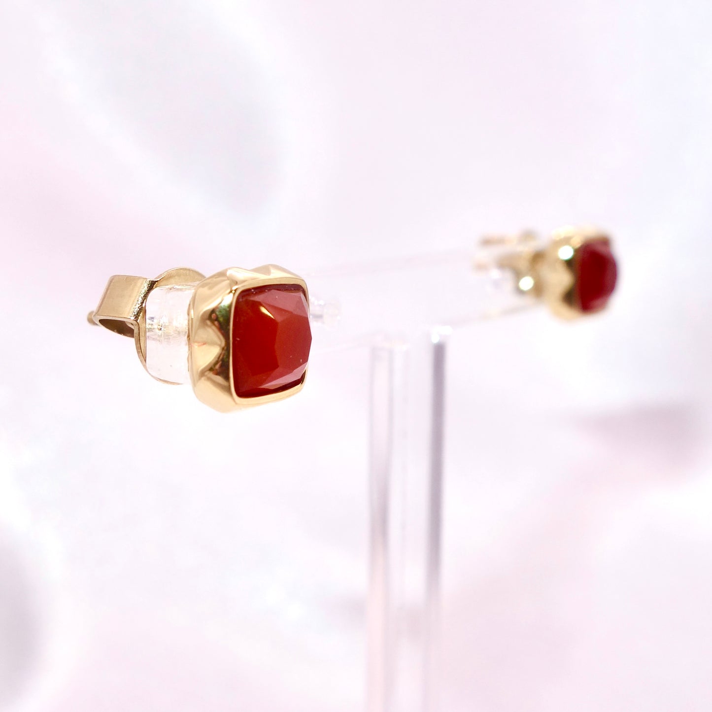 Pendientes de botón ágata roja