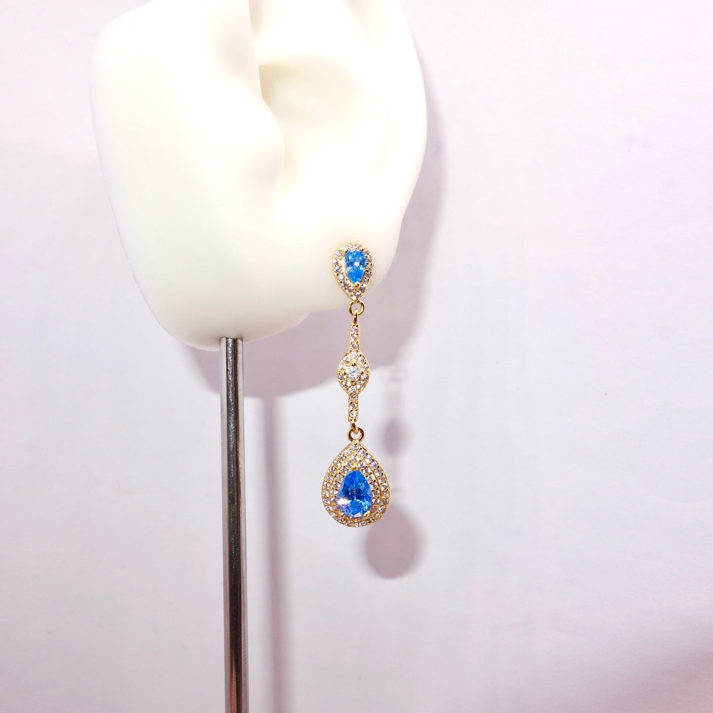 Pendientes de Plata Largos con Chapado 18K y Circonitas Azules