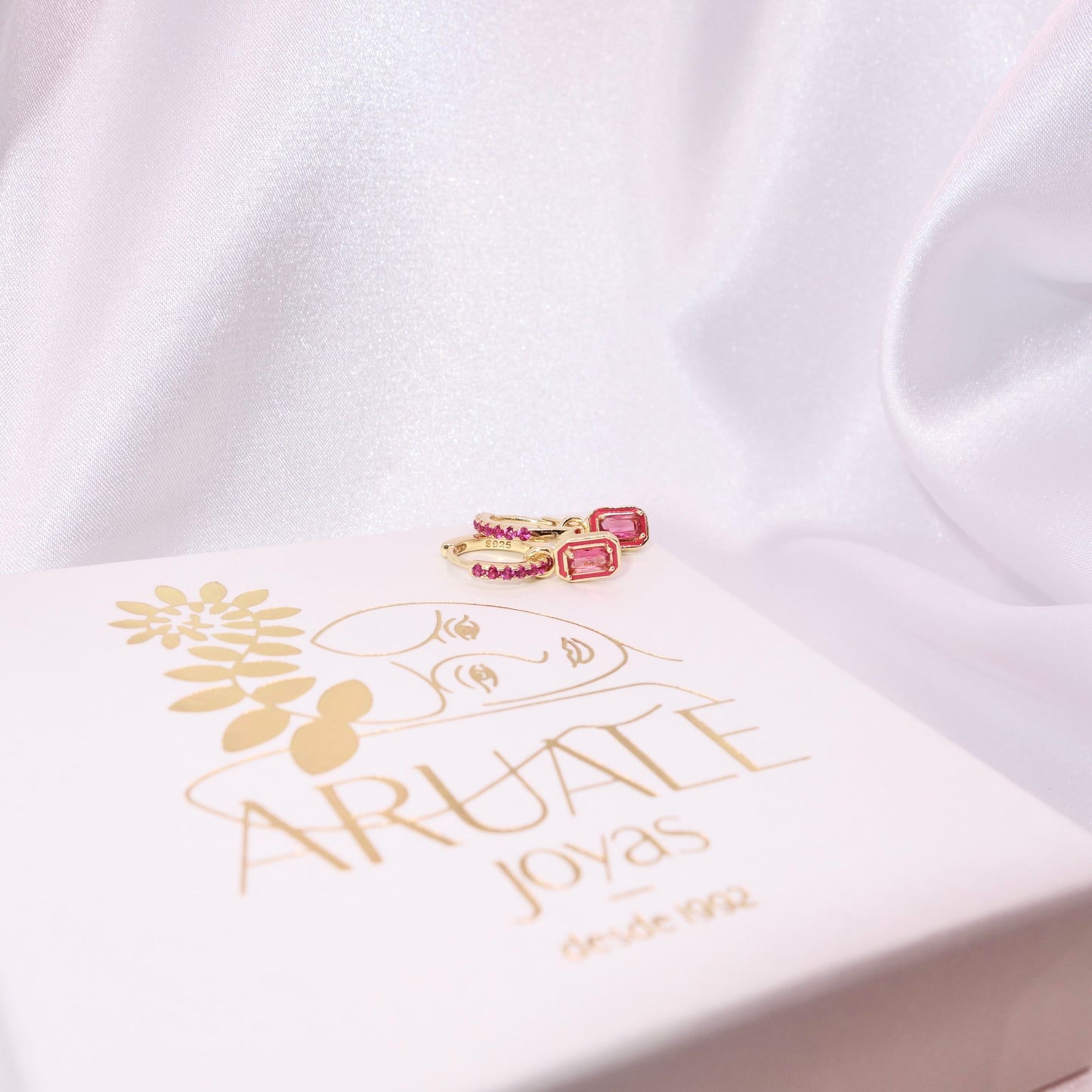 Pendientes Aros Plata Chapado Dorado Circonita Rubí